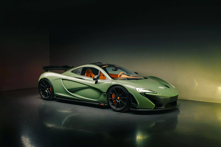 Dau gia McLaren P1 Satin Camo Green odo 130km doc nhat the gioi-Hinh-3