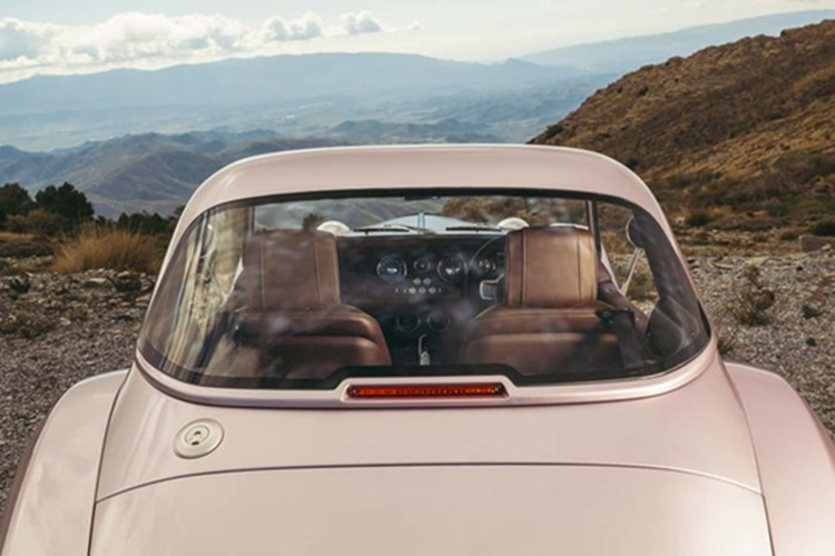 Morgan Supersport từ 2,75 tỷ - xe thể thao hoài cổ nhưng hiện đại - Hình 8 Morgan Supersport tu 2,75 ty - xe the thao hoai co nhung hien dai-Hinh-8