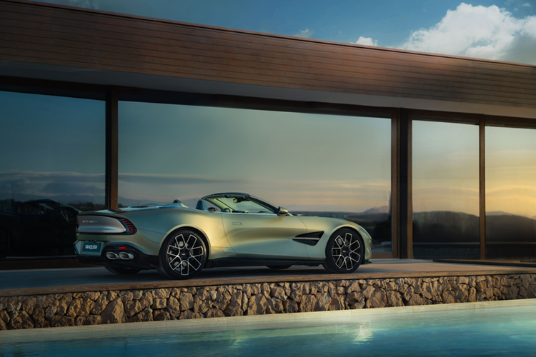 Aston Martin Vanquish Volante - sieu xe mui tran nhanh nhat the gioi-Hinh-9