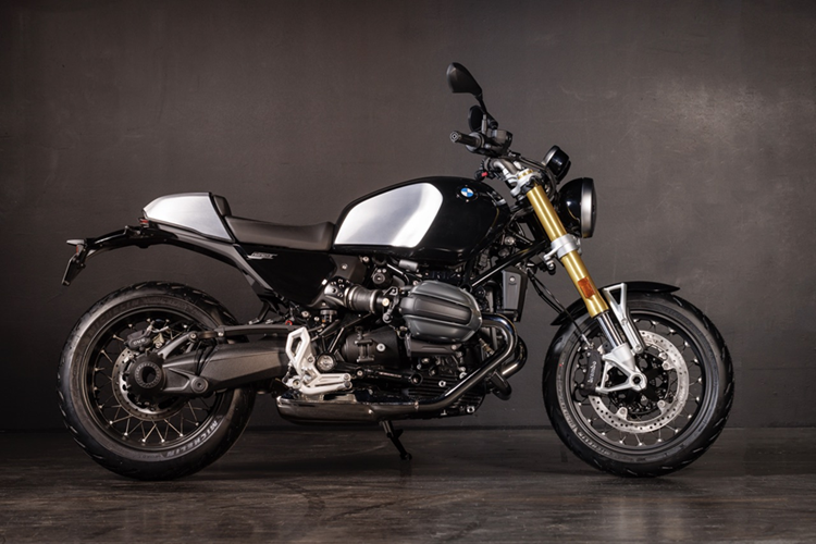 BMW R12 nineT gan 700 trieu tai Viet Nam, dat hon Toyota Yaris Cross-Hinh-12