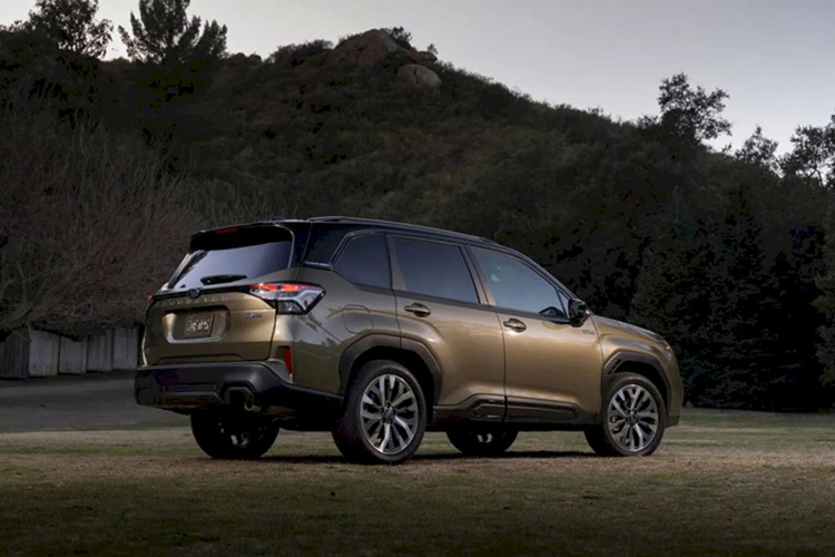 Subaru Forester 2025 từ 736 triệu, an toàn hơn với túi khí ngoài - Hình 17 Subaru Forester 2025 tu 736 trieu, an toan hon voi tui khi ngoai-Hinh-17