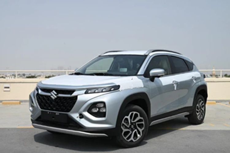 Suzuki Fronx ve Viet Nam co gi 