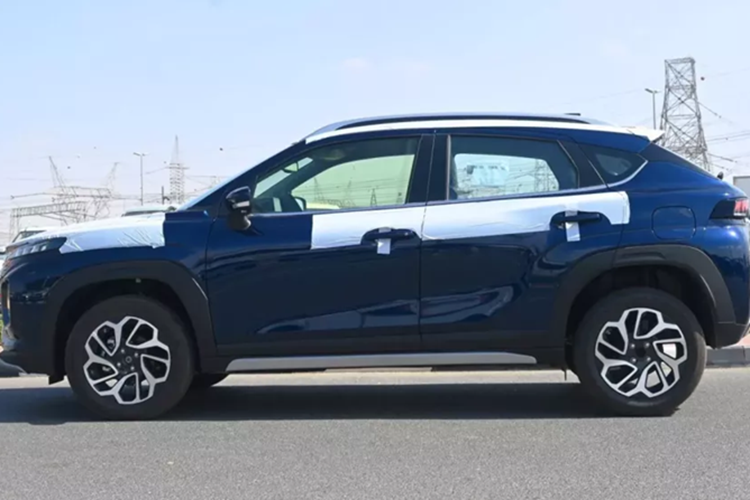 Suzuki Fronx ve Viet Nam co gi 
