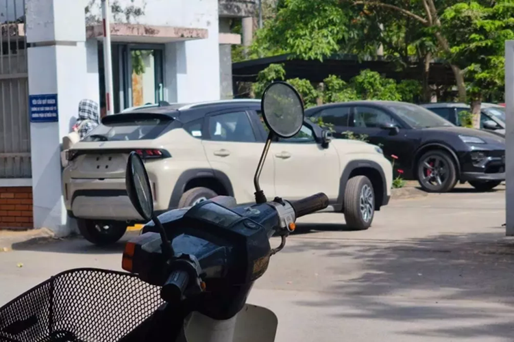 Suzuki Fronx ve Viet Nam co gi 