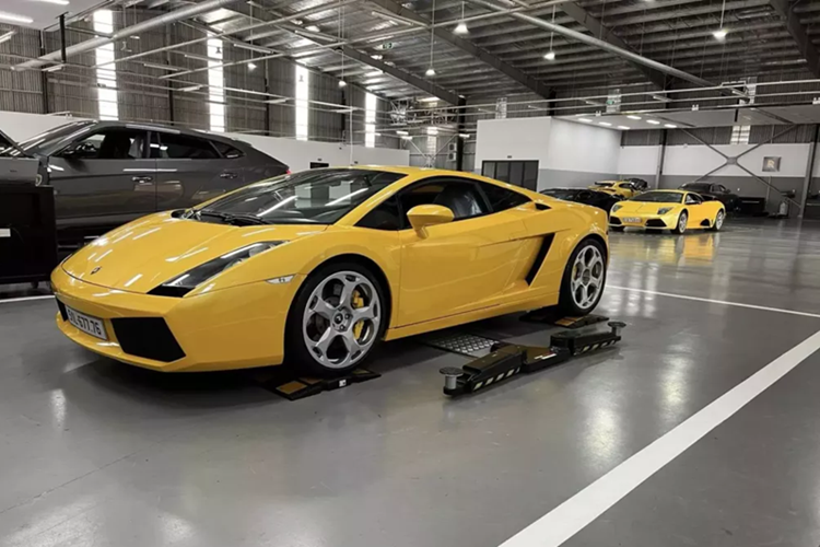 Cuong Do la mua Lamborghini Gallardo dau tien bang tien tu kiem?-Hinh-3