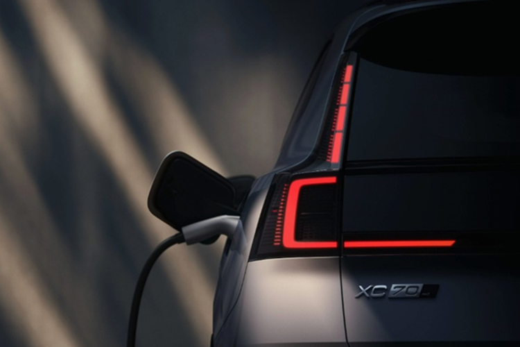 XC70 hybrid sac dien lo dien - buoc di chien luoc cua Volvo-Hinh-3