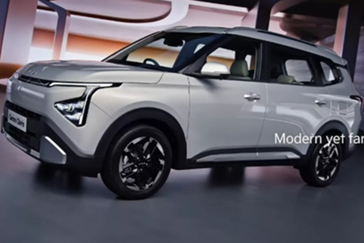 Kia Carens Clavis 2026 lieu co ve Viet Nam dau Mitsubishi Xpander?-Hinh-2