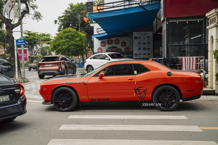 Muc so thi Dodge Challenger GT mau cam “hang hiem” tai Ha Noi-Hinh-3