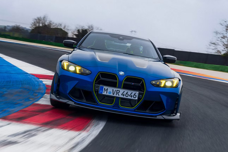 BMW M4 CS Edition VR46 hon 4 ty dong mang ten Valentino Rossi-Hinh-4