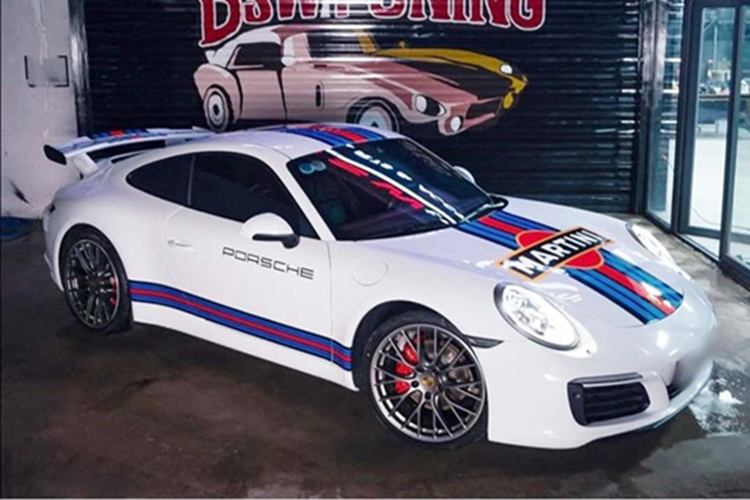 Ngam Porsche 911 991 dam chat 
