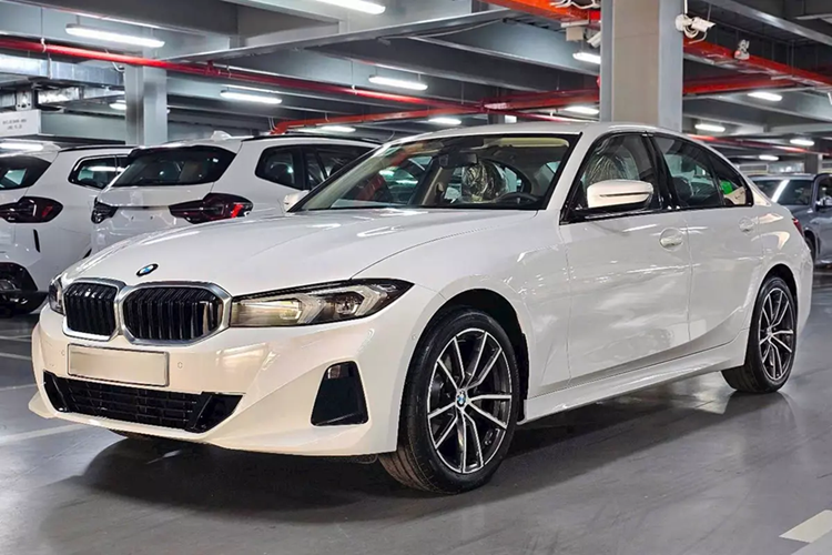 BMW 3 Series 2025 tai dai ly Viet gia tu 1,549 ty dong-Hinh-10