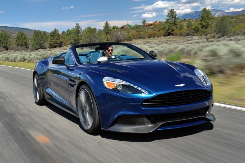 Sieu xe mui tran tien ty Aston Martin Vanquish thu 2 ve VN-Hinh-8