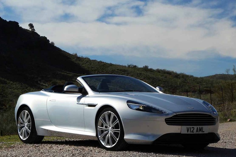 Sieu xe mui tran tien ty Aston Martin Vanquish thu 2 ve VN-Hinh-9