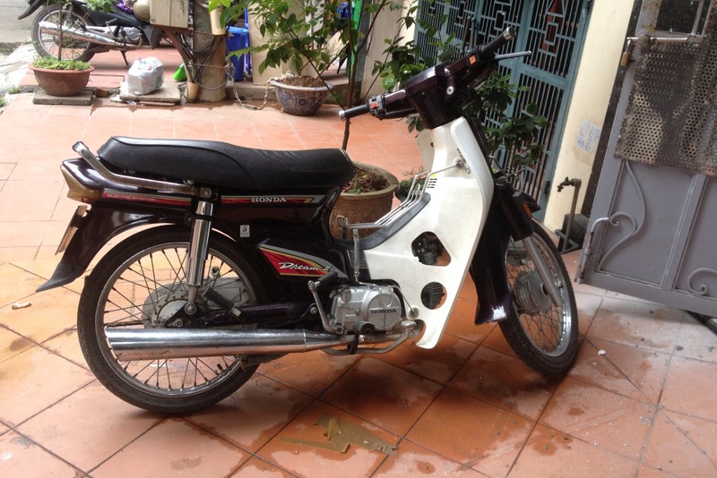 Honda Dream II chay 1.000 km 