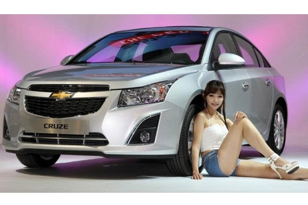 Chevrolet Cruze 2016 ban nang cap gia 589 trieu tai VN-Hinh-2
