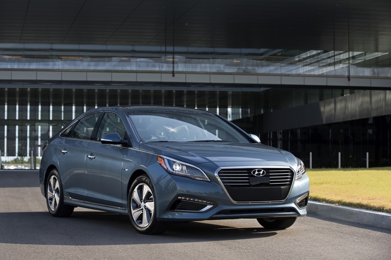 Hyundai trieu hoi hang trieu xe Sonata va Sonata Hybrid