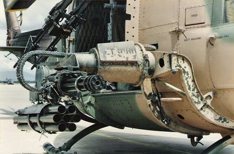 Vi sao truc thang UH-1 My 