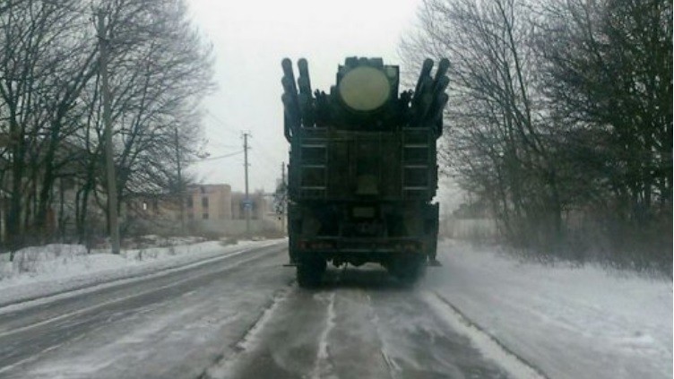 Truyen thong Anh kho tin ly khai Ukraine co TOS-1, Pantsir-S1-Hinh-2