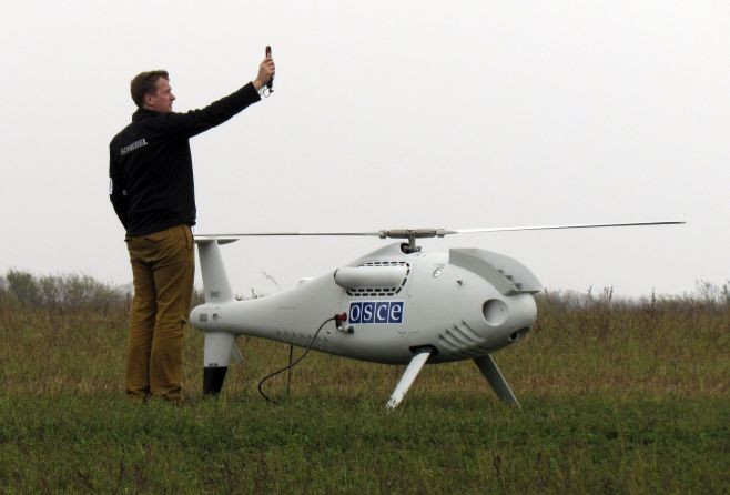 UAV cua OSCE bi ban roi o mien Dong Ukraine