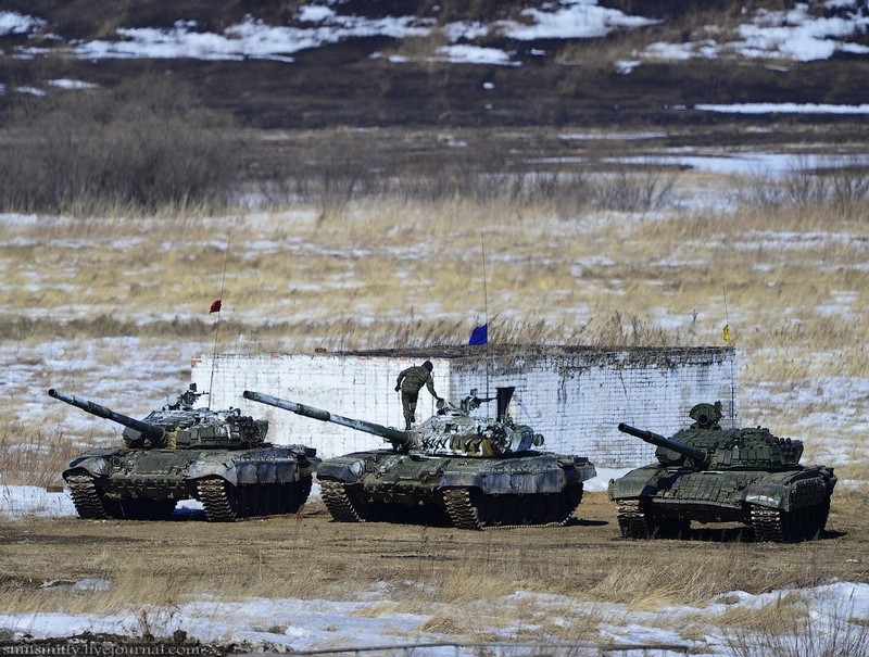 Hoi hop xem xe tang Nga tranh tai tham du Tank biathlon