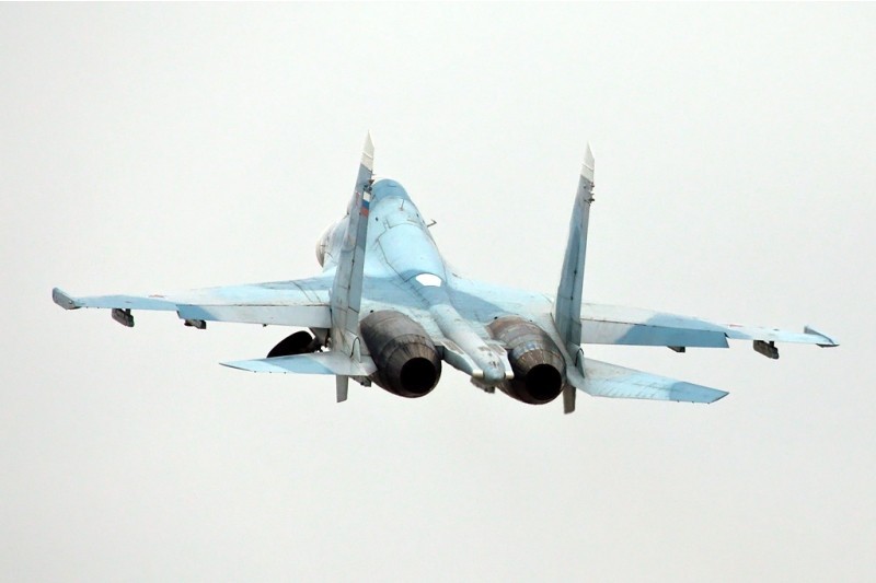 Kham pha bien the huan luyen cua tiem kich Su-27, MiG-29-Hinh-5