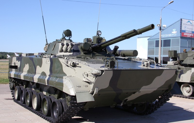 Lo ung vien thay the xe chien dau bo binh BMP-3