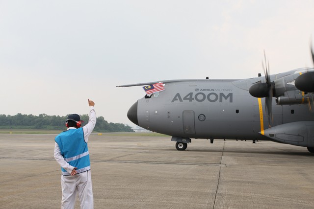 Malaysia nhan van tai co A400M lon nhat Dong Nam A