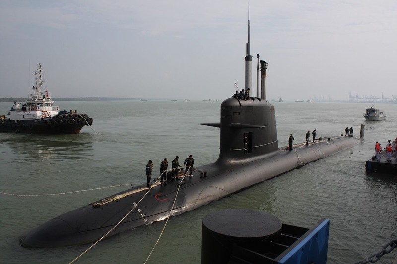 Malaysia chat vat keo dai hoat dong tau ngam Scorpene