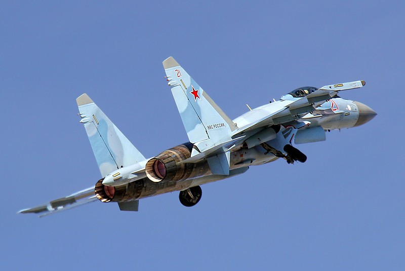 Muc kich may bay Su-30SM, Su-35S Nga luyen duyet binh-Hinh-10