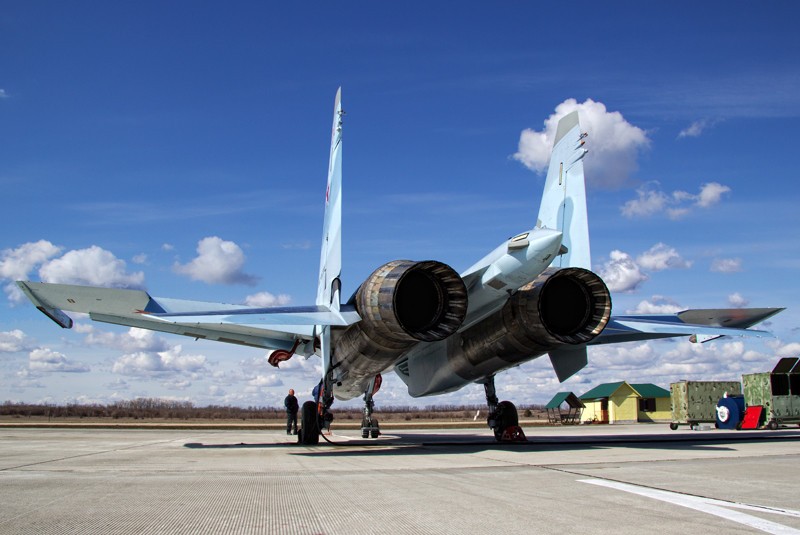 Muc kich may bay Su-30SM, Su-35S Nga luyen duyet binh-Hinh-11