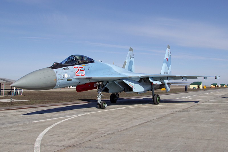 Muc kich may bay Su-30SM, Su-35S Nga luyen duyet binh-Hinh-8