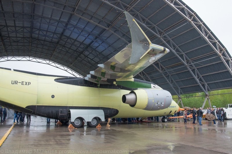 Can canh may bay van tai An-178 Ukraine bay lan dau-Hinh-12