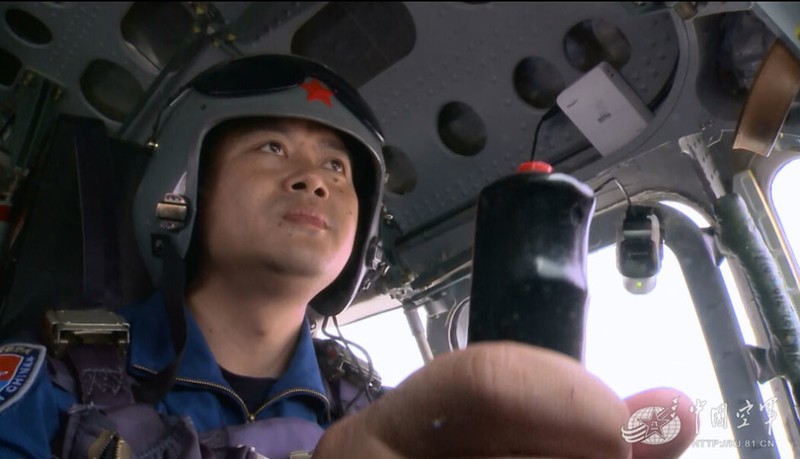 Theo doi oanh tac co H-6K Trung Quoc tap tran tren bien-Hinh-15