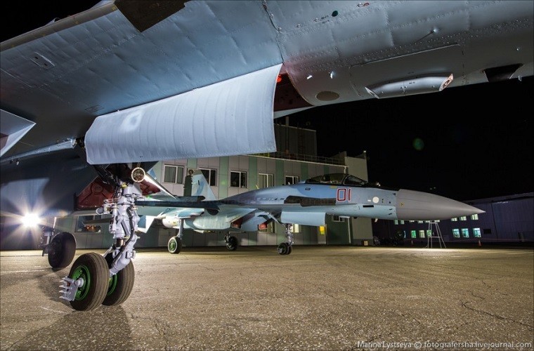 Can canh cap Su-35 moi toanh cua Khong quan Nga-Hinh-3