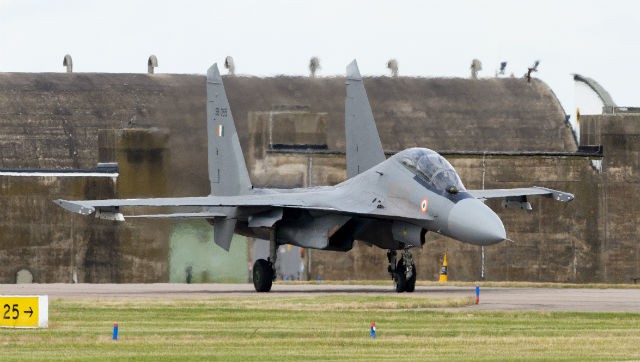 Chien dau co Su-30MKI giao chien voi Typhoon o Anh?