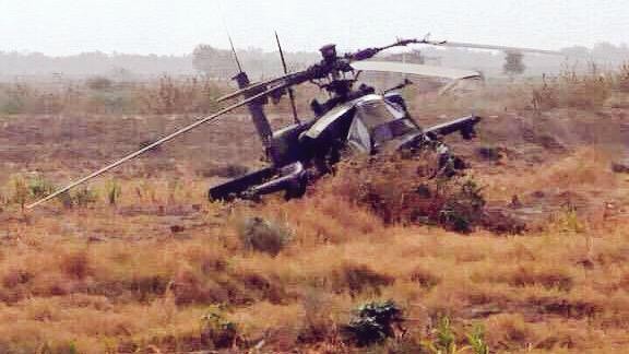 Truc thang AH-64 Apache bi ten lua ban rung o Yemen?