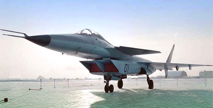 Can canh tiem kich tang hinh MiG 1.44 tai MAKS 2015-Hinh-8