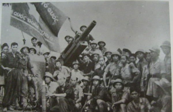 Bat ngo ve qui dinh bien che QDND Viet Nam nam 1946-Hinh-10