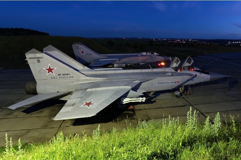 Chien dau co sieu toc MiG-31 Nga tron 40 tuoi-Hinh-12