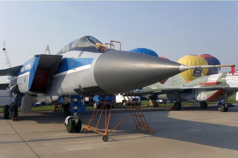 Chien dau co sieu toc MiG-31 Nga tron 40 tuoi-Hinh-8