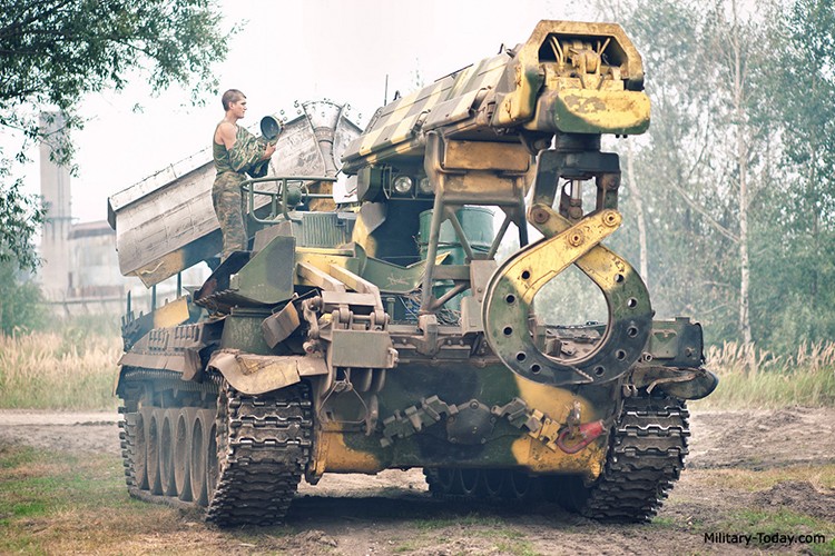 QDND Viet Nam co so huu xe tang chu luc T-72?-Hinh-5