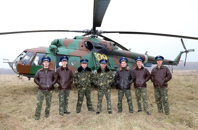 Muc kich truc thang Mi-8MT cua Bo Noi vu Nga oanh tac-Hinh-14