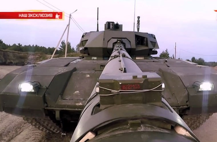 Phao 125mm xe tang T-14 Armata cung se duoc 