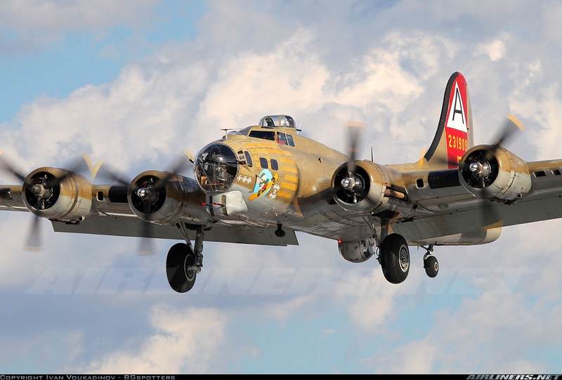 Ky dieu kha nang song sot cua oanh tac co B-17 My-Hinh-13