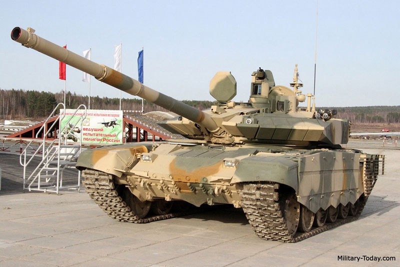 Xe tang T-90MS Nga co danh bai duoc VT-4 Trung Quoc?