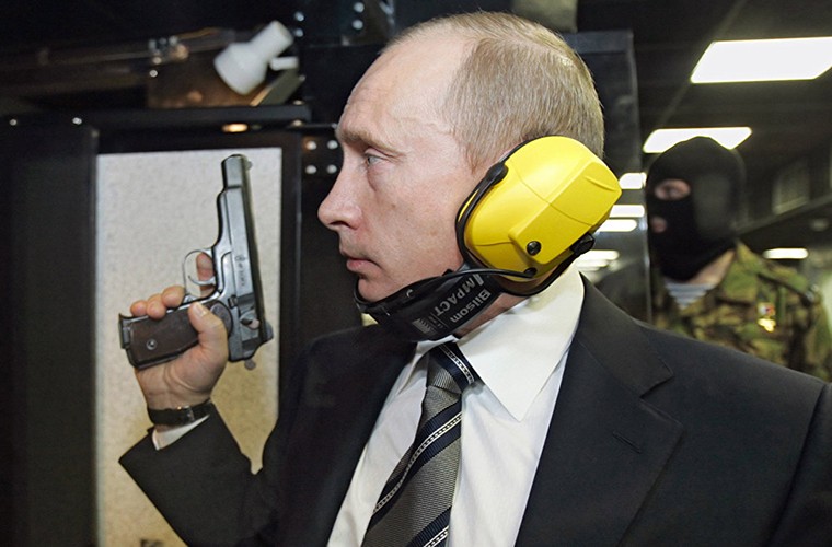 Vu khi trong tay Tong thong Nga Vladimir Putin-Hinh-3