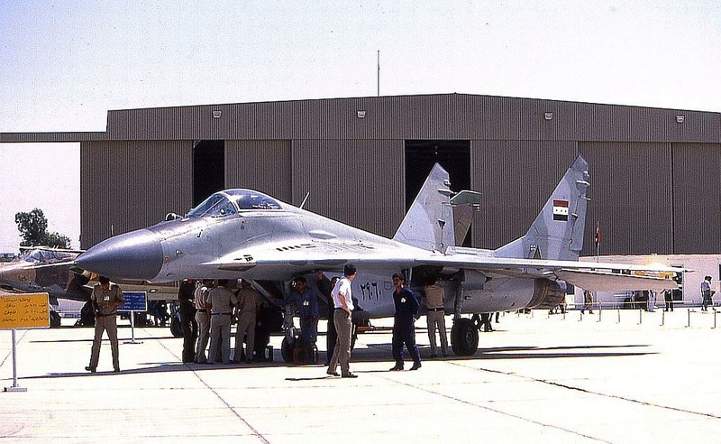 Da co F-16 My, Iraq van them tiem kich MiG-29 Nga