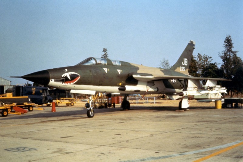 My lam gi voi F-105 doi pho ten lua SAM-2 Viet Nam? (2)-Hinh-2
