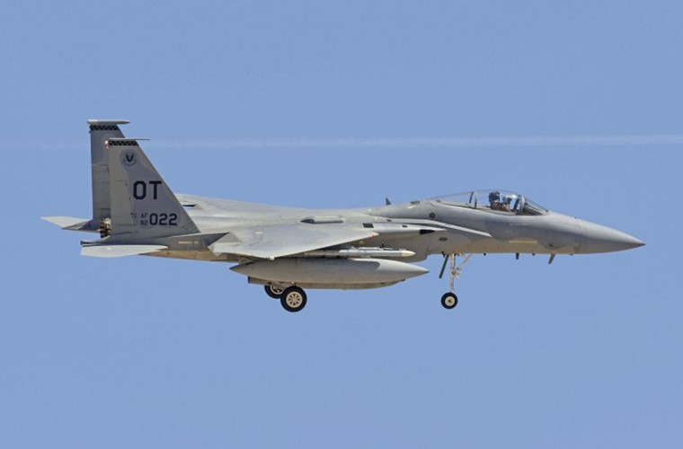Kham pha cach tiem kich F-15C 