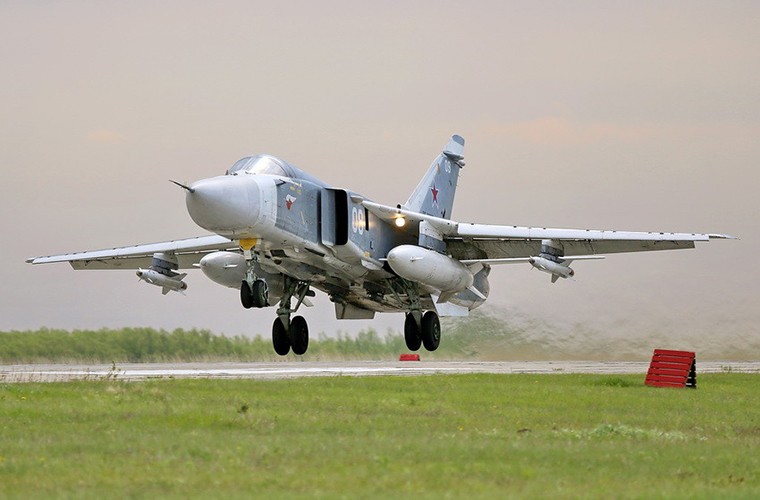 Muc kich Su-24, Su-25 thu nghiem ten lua doi dat Kh-25-Hinh-8